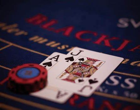 21點線上攻略：點樣先可以贏多啲？