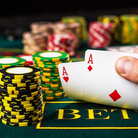 精通德州撲克：策略、技巧及致勝之道