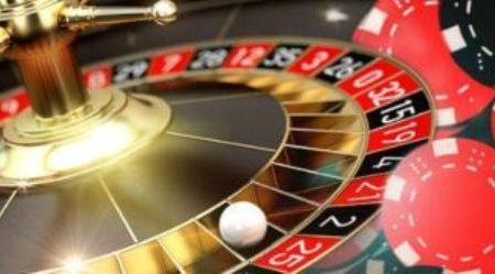 網遊輔助工具：係咪真幫手定係送頭神器？