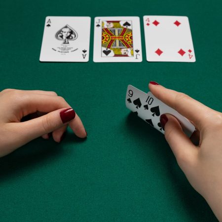 想學掂德州撲克？免費試玩、實戰練習