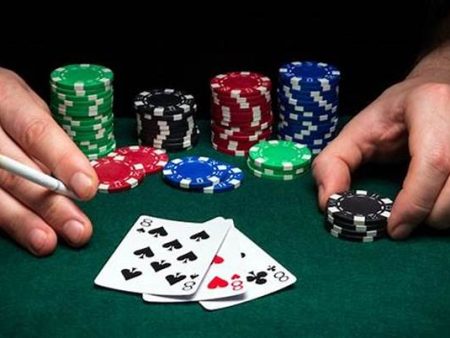 線上德州撲克玩法全攻略，策略技巧助你旗開得勝！