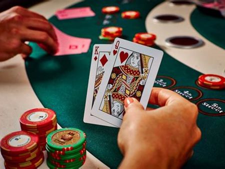 線上 Blackjack 攻略：想玩得精明？留意呢啲事項
