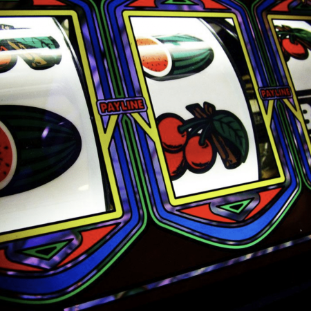 擴闊眼界，免費試玩各大老虎機遊戲供應商嘅遊戲，探索更多樂趣可能